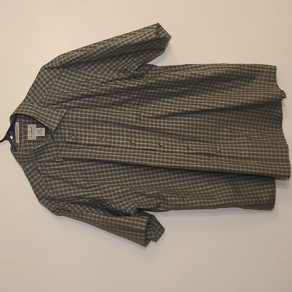 LL bean men's short sleeve button wrinkle resistant shirt size large